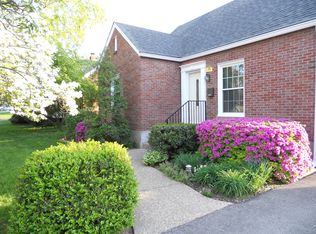 3003 Curran Rd, Louisville, KY 40205