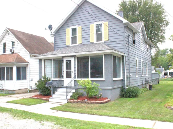 208 Jay St, Saint Charles, MI 48655
