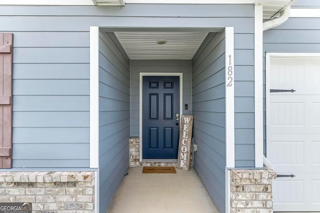 4 bed, 2.0 bath, 1773 sqft, $2,050 — Photo 4
