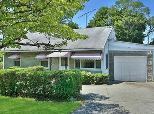 1 Leather Stocking Ln, White Plains, NY 10603