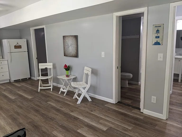 105 Linden Streetlower S — Photo 11