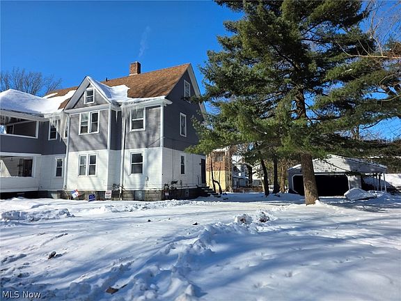 5th image of 1895 Chapman Ave