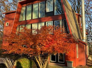 342 Ferry St, Saugatuck, MI 49453