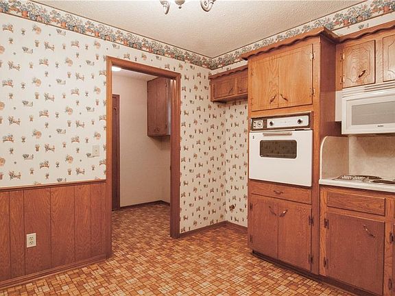 5th image of 6424 S Harvey Pl