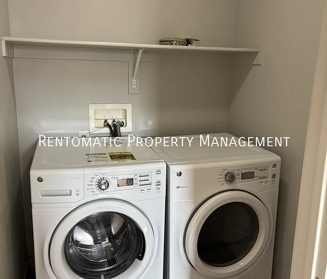 11017 S Harvest Pointe Dr #1 — Photo 28