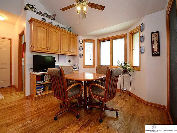 3rd image of 5717 S 164th St