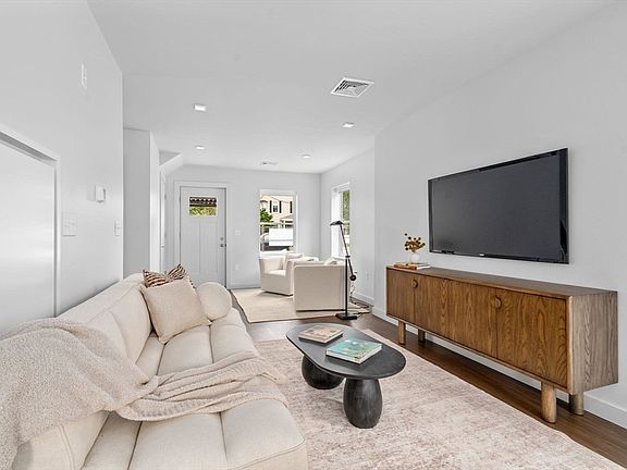 5th image of 3B Wilson St #3B