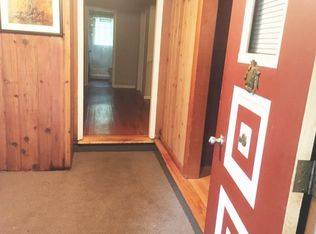 6111 Forest Hills Rd, Rockford, IL 61114