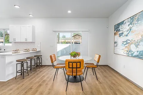 4 bed, 1788 sqft, $2,800 — Photo 4
