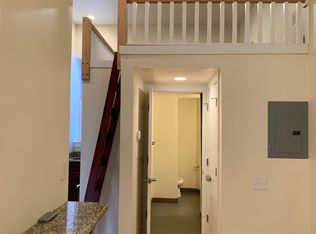 429 Green St APT 1F, Philadelphia, PA 19123