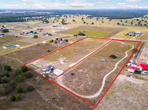 177 Lakeview Cir, La Vernia, TX 78121