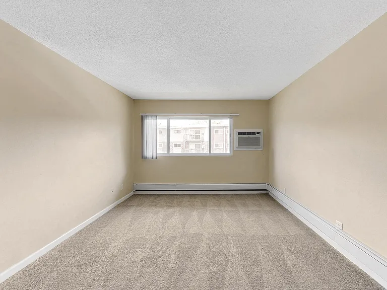 Oak Valley Apartments — Photo 63