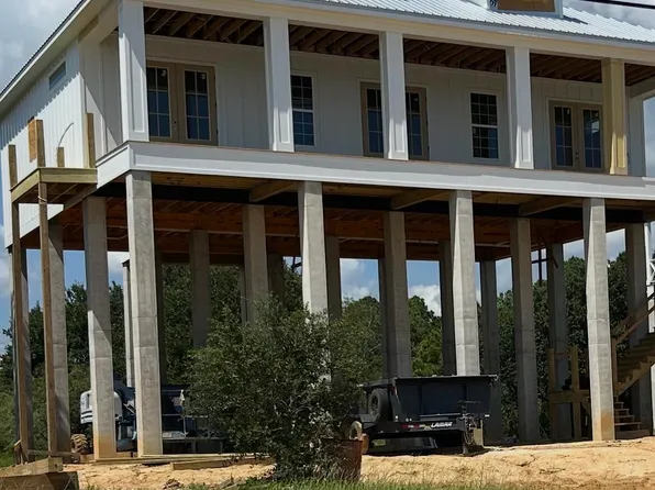 220 S Beach Blvd, Waveland, MS 39576