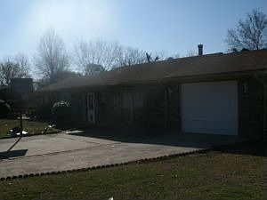 5th image of 301 Christiana St