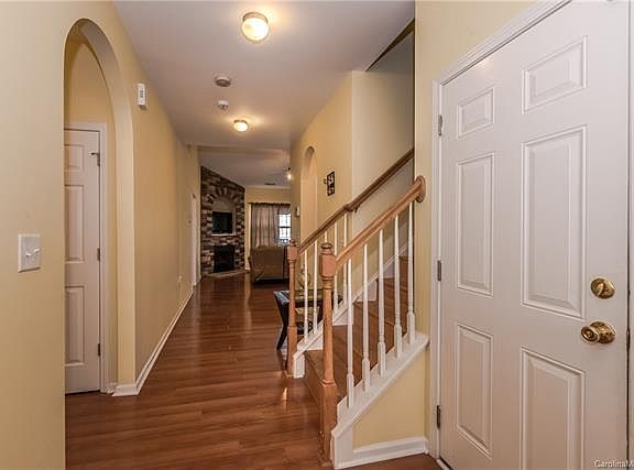 3rd image of 712 Jones Branch Dr