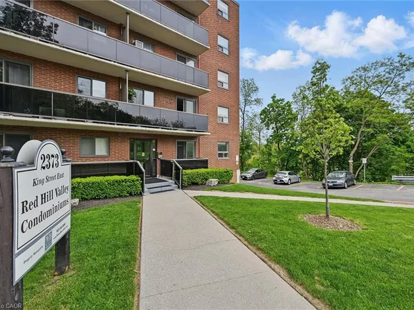 2373 King St E #43, Hamilton, ON L8K 1X9