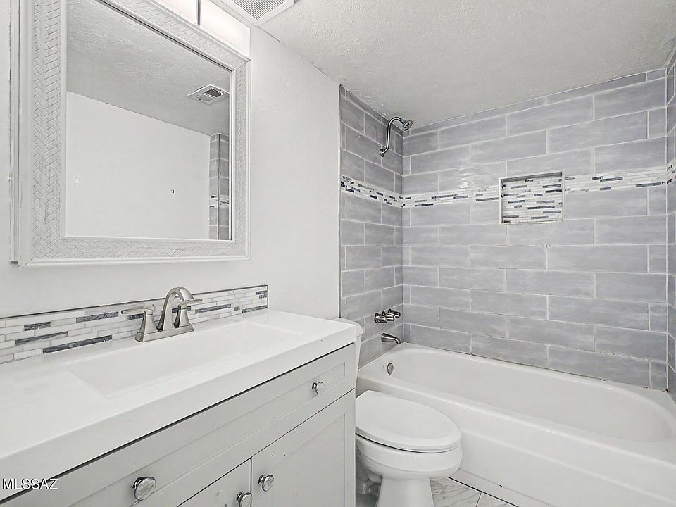 1st image of 1600 N Wilmot Rd Unit 196