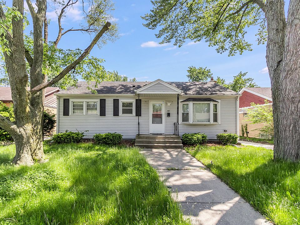 1st image of 745 E 156th Pl