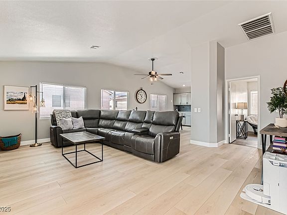 5th image of 4507 Grotto Ct