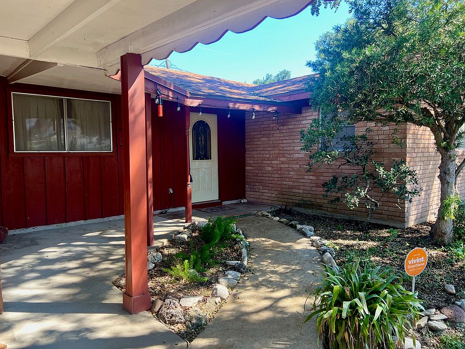 2nd image of 4522 White Oak Ln