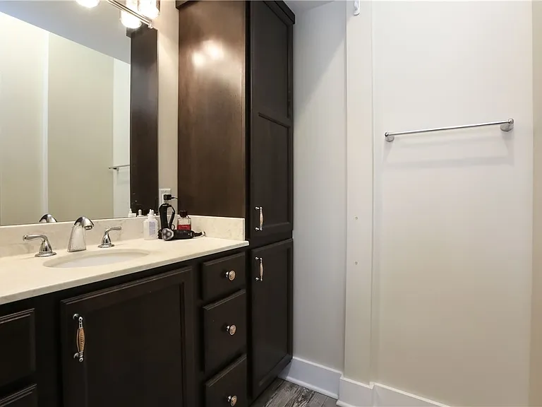 71 Rutgers St — Photo 21