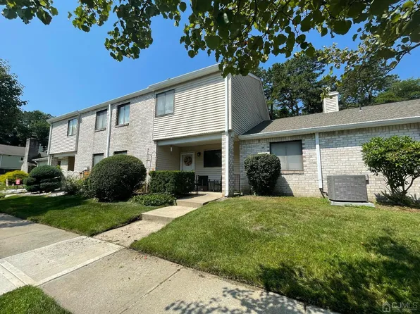 71 Jean Ct, Old Bridge, NJ 08857