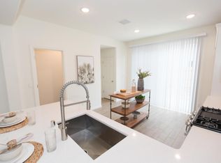 2268 N Columbus Dr, Fresno, CA 93727