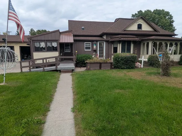 20 S Illinois Ave, Platte, SD 57369