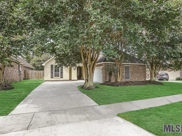 3948 Meadow Ridge Dr, Baton Rouge, LA 70817