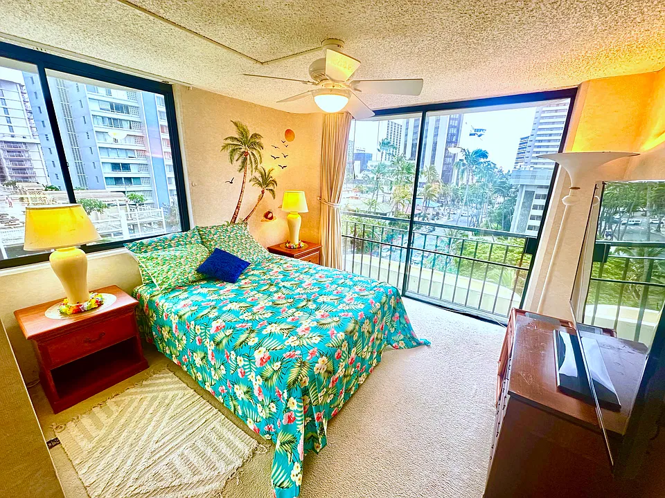 440 Seaside Ave #605