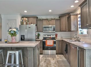 1647 Bloomtown Rd, East Bend, NC 27018