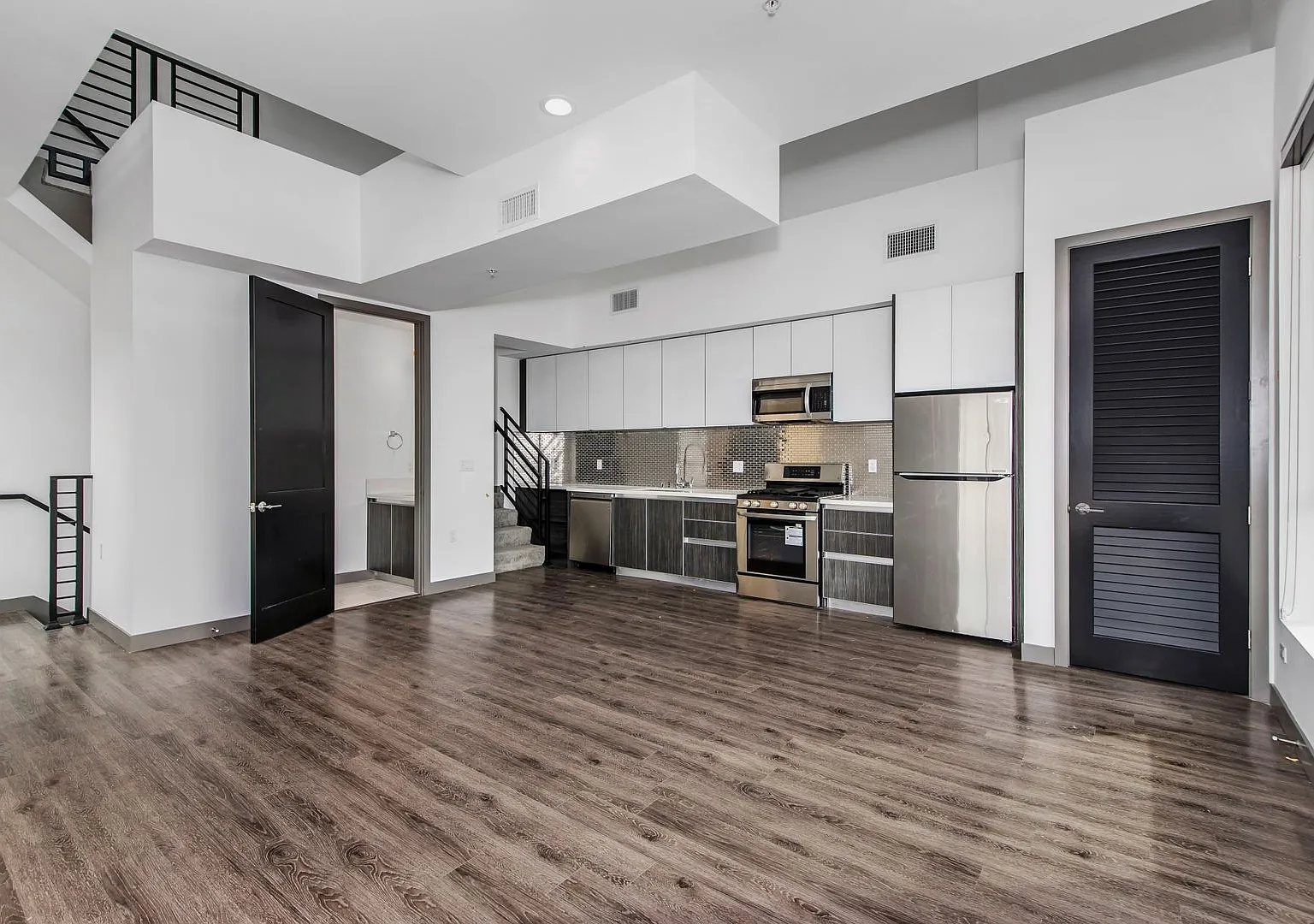 SDG 1223 Edgemont LLC — Photo 4