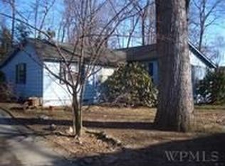 12 Vails Lake Shore Dr, Brewster, NY 10509