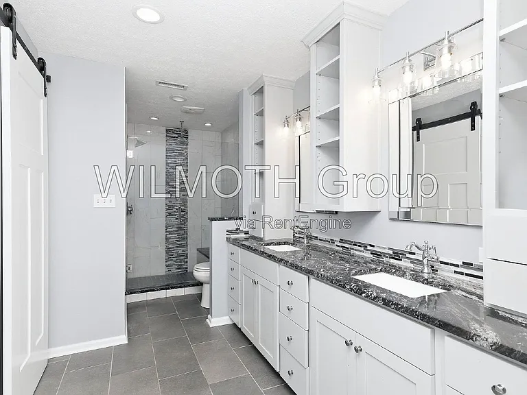 9224 Oak Knoll Ln — Photo 13