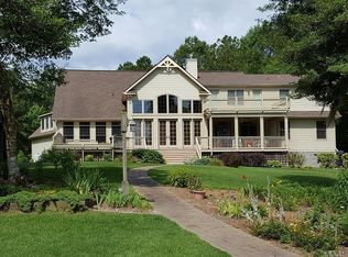102 N Cleveland Ct, Hertford, NC 27944