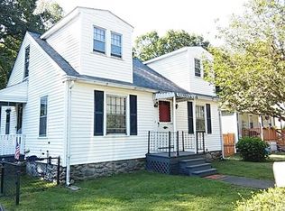 11 Rose Ln, Worcester, MA 01607