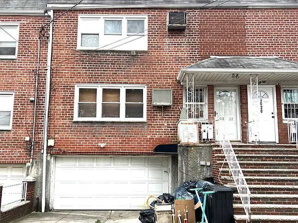 9022 Spritz Rd, Ozone Park, NY 11417