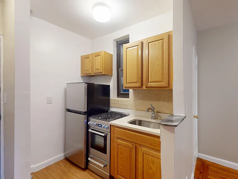 166 W 83rd St #1-C — Photo 6