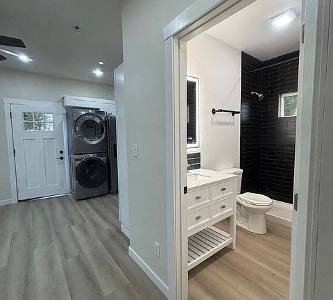 2nd image of 910 Alta Loma Dr #2