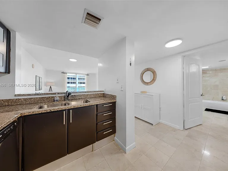 2101 Brickell Ave #605 — Photo 7