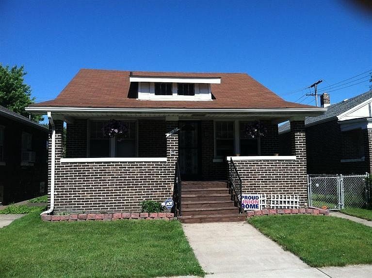 1st image of 3931 Evergreen St N