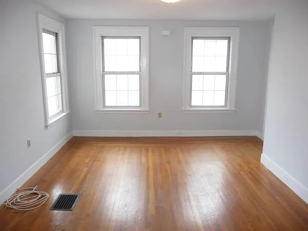 24 Pearl St #2 — Photo 5