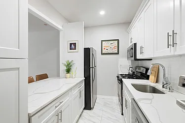 120 Manhattan Avenue, #2A