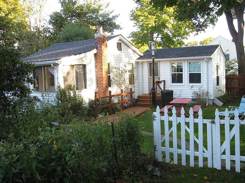 Rear Cottage