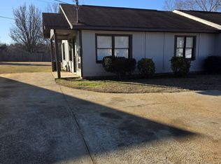 918 Dunbar Rd, Warner Robins, GA 31093