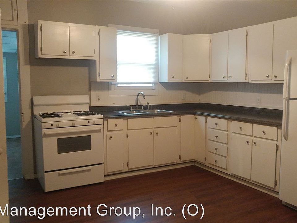 1st image of 930 Holloway Dr