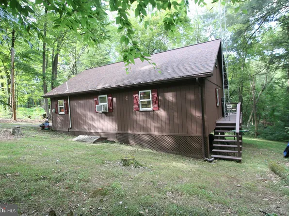 18468 Blackberry Dr, Three Springs, PA 17264