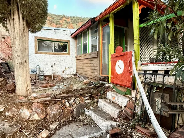 69E Ok Street, Bisbee, AZ 85603
