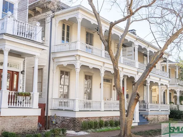 209 W Waldburg Street, Savannah, GA 31401