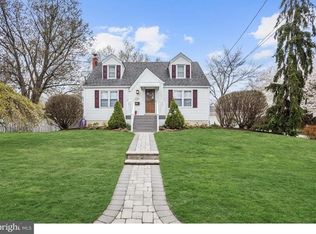 19 Villa Ave, Moorestown, NJ 08057